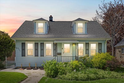 /international/us/3947-s-1st-pl-milwaukee-wi-110108353022/
