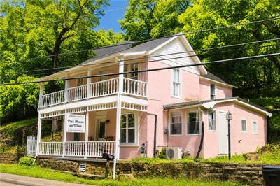 /international/us/216-n-main-street-eureka-springs-ar-110108178235/
