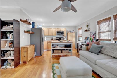 /international/us/65-w-broadway-long-beach-ny-110105768152/