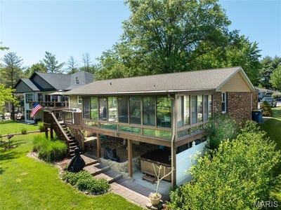 /international/us/36-shore-drive-sw-edwardsville-il-110096608536/?lang=en