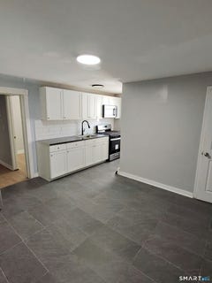/international/us/982-pembroke-street-bridgeport-ct-110108393654/