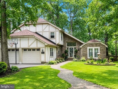 /international/us/10-winfield-drive-berlin-nj-110108582093/