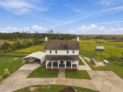 /international/us/1435-goshen-road-engelhard-nc-110120415473/