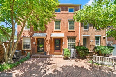 /international/us/519-s-st-asaph-alexandria-va-110108875990/