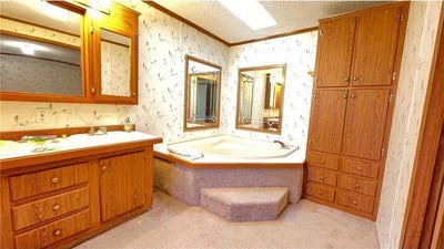 /international/us/7800-maple-hill-road-corcoran-mn-110104558256/