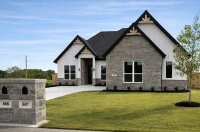 /international/us/808-n-avenue-e-springtown-tx-110108231175/
