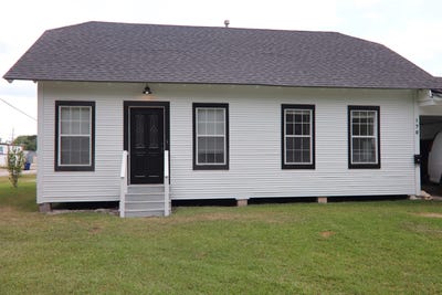 /international/us/170-s-4th-st-silsbee-tx-110108063200/