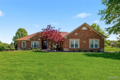 /international/us/301-red-wing-court-troy-mo-110107722611/
