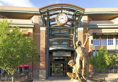 /international/us/97-main-street-edwards-co-110106840398/