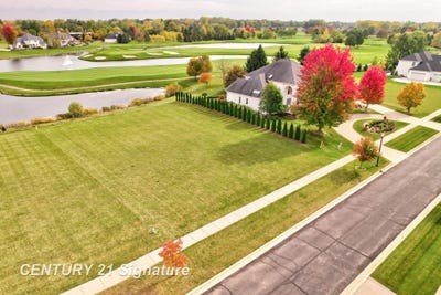 /international/us/33-w-grove-court-freeland-mi-110108908374/