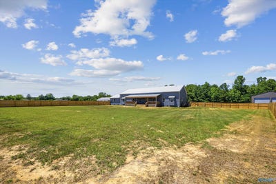 /international/us/18131-alabama-highway-24-moulton-al-110108094022/