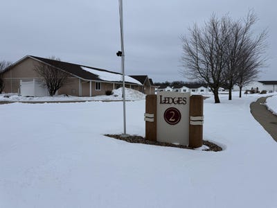 /international/us/1501-sw-3rd-street-waverly-ia-110105954571/