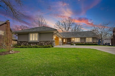 /international/us/720-mullady-parkway-libertyville-il-110106147378/