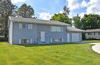 /international/us/1115-college-court-clarkston-wa-110108146519/