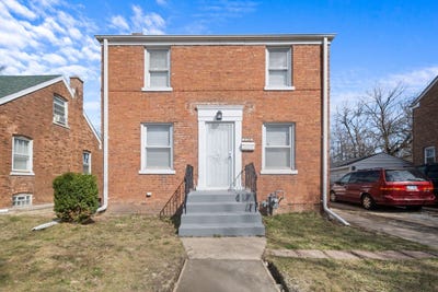 /international/us/228-e-140th-place-dolton-il-110109034618/