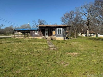 /international/us/400-n-estes-avenue-yellville-ar-110106555393/