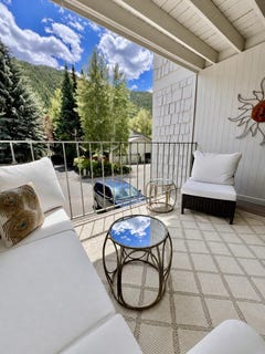 /international/us/2005-warm-springs-rd-ketchum-id-110105467098/