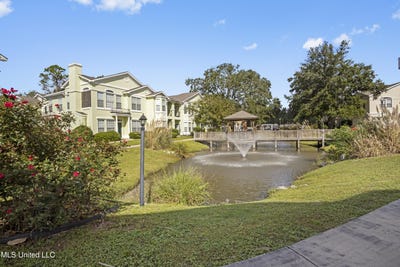 /international/us/2252-beach-drive-lot-205-gulfport-ms-110107308575/
