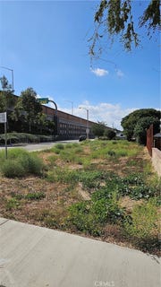 /international/us/112-merrill-street-corona-ca-110094247379/?lang=zh-tw