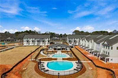 /international/us/205-harrell-way-fayetteville-ga-110106675942/