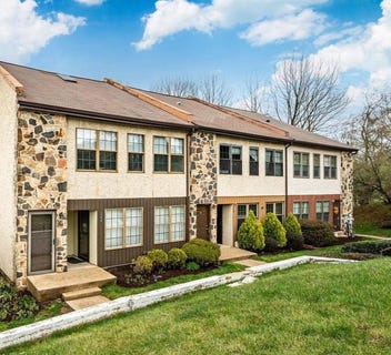 /international/us/239-smallwood-court-west-chester-pa-110108805247/