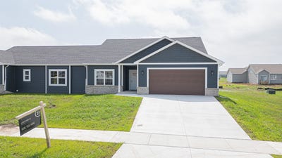 /international/us/167-e-ash-lane-milton-wi-110094726352/