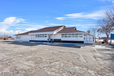 /international/us/418-s-main-street-belen-nm-110105510570/