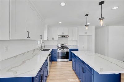 /international/us/8561-lamar-huntington-beach-ca-110120533066/