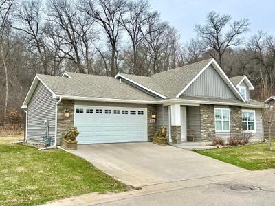 /international/us/1140-hewitt-boulevard-red-wing-mn-110106990372/