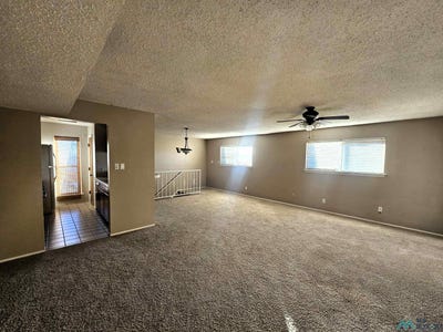 /international/us/3524-d-adenmor-court-clovis-nm-110096849500/