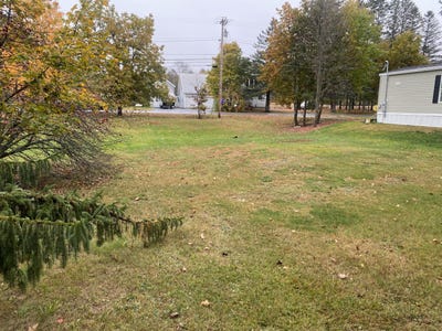 /international/us/malbons-mills-road-skowhegan-me-110120618143/