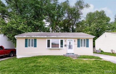 /international/us/11042-florence-avenue-st-louis-mo-110108588514/