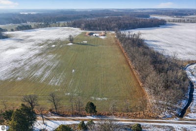 /international/us/e-chadwick-road-dewitt-mi-110106061930/