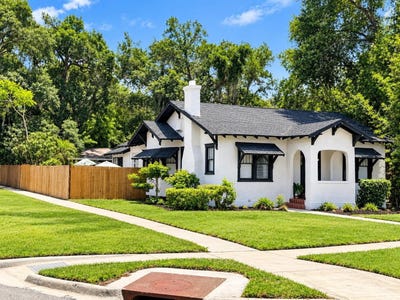 /international/us/217-e-cypress-street-davenport-fl-110120146788/