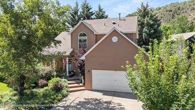 /international/us/1026-park-w-drive-glenwood-springs-co-110119547749/