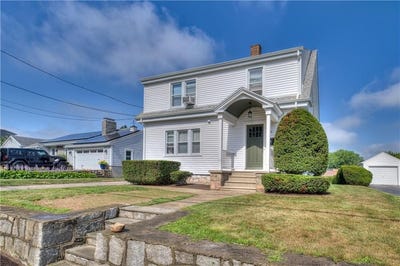 /international/us/66-tower-street-westerly-ri-110101421871/?lang=id