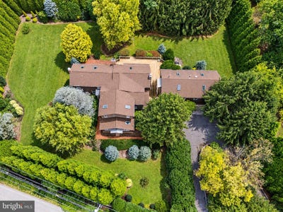 /international/us/1926-broadway-road-lutherville-timonium-md-110120497264/