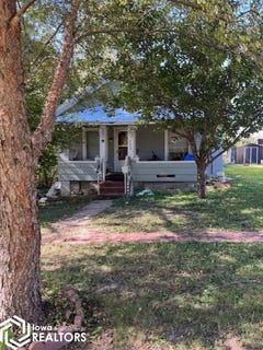 /international/us/822-s-20th-centerville-ia-110120485322/