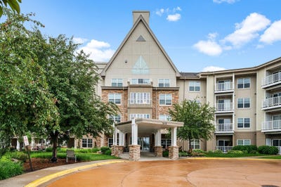 /international/us/5650-boone-avenue-n-new-hope-mn-110108348077/