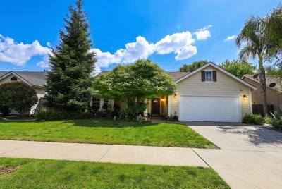 /international/us/2811-walton-avenue-sanger-ca-110108738635/