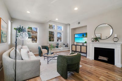 /international/us/113-firefly-lane-napa-ca-110105851648/