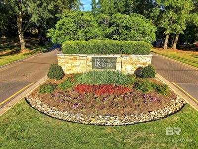 /international/us/116-mcintosh-bluff-road-fairhope-al-110120718723/