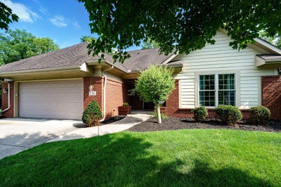 /international/us/106-rebecca-circle-englewood-oh-110101236480/