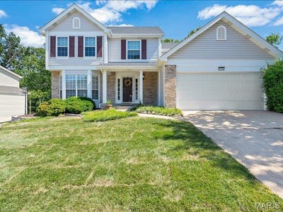 /international/us/1104-big-bend-station-drive-manchester-mo-110108887444/