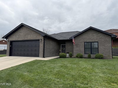 /international/us/143-patriot-crossing-greeneville-tn-110106621857/