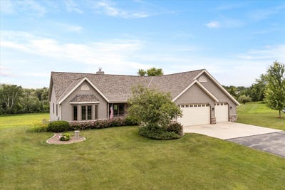/international/us/w4661-belgium-kohler-rd-fredonia-wi-110101063447/