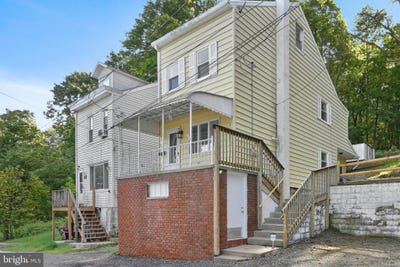 /international/us/1023-w-schuylkill-avenue-pottsville-pa-110120067295/