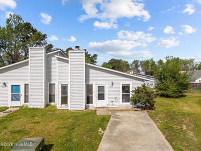 /international/us/208-yaupon-drive-jacksonville-nc-110107061704/