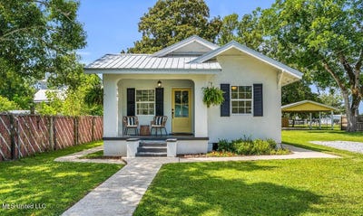 /international/us/406-easterbrook-street-bay-saint-louis-ms-110100451404/