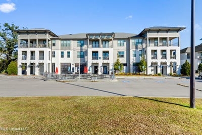 /international/us/2501-bienville-boulevard-ocean-springs-ms-110108784190/